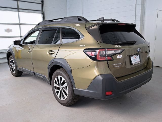 Used 2023 Subaru Outback Premium AWD/4WD image 8