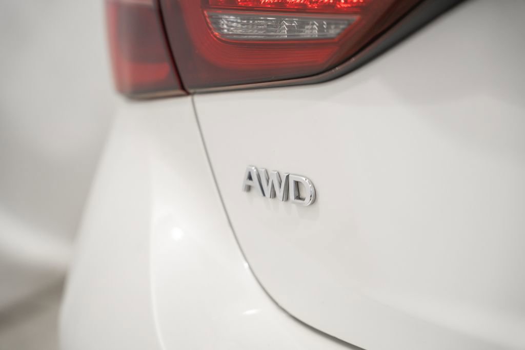 Used 2020 INFINITI Q50 Luxe w/ Essential Package (3.0T Luxe) AWD/4WD image 7