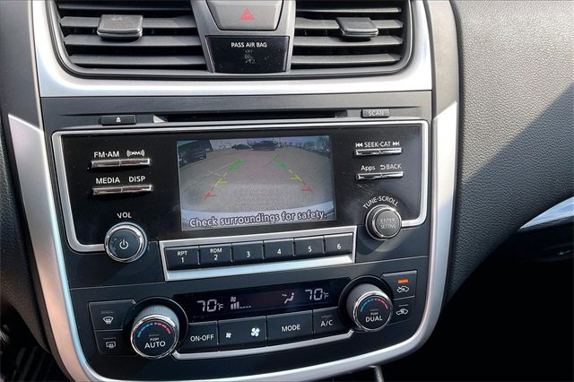 Used 2016 Nissan Altima 2.5 SL w/ Moonroof Package image 19