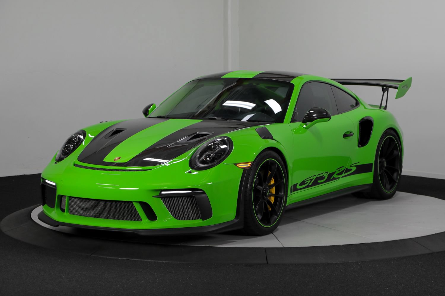 Used 2019 Porsche 911 GT3 RS RWD image 6
