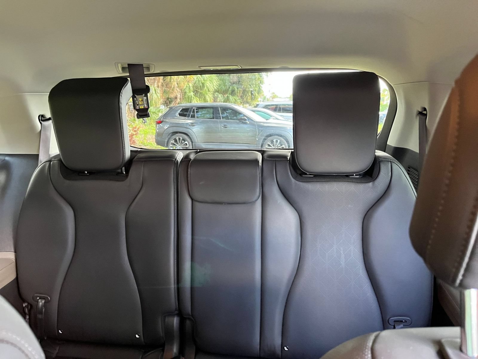 Used 2026 Kia Carnival FWD image 28