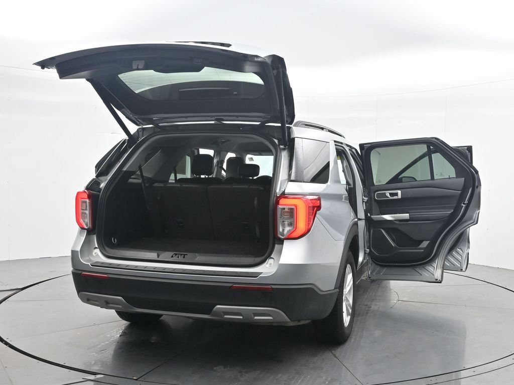 Used 2024 Ford Explorer XLT w/ Equipment Group 202A image 35