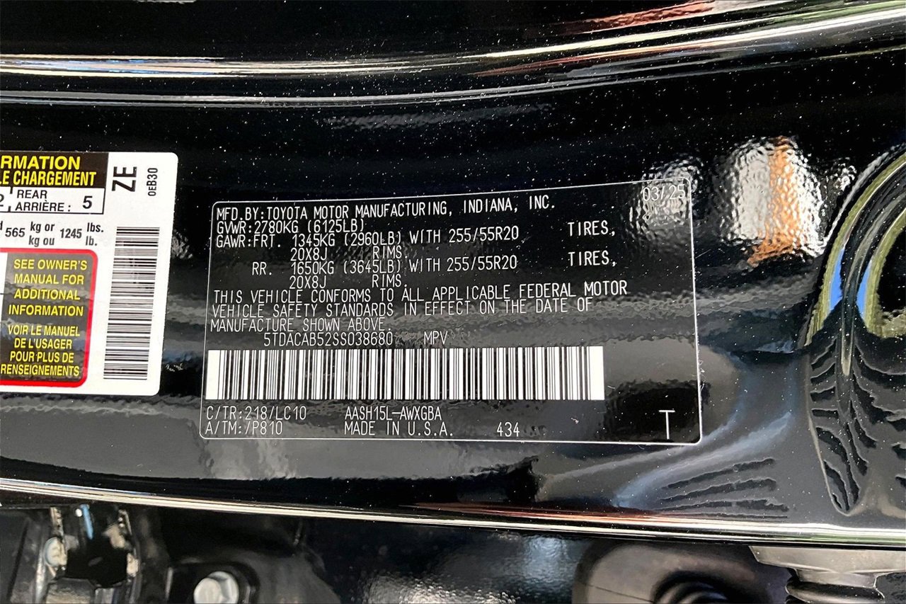 Used 2025 Toyota Grand Highlander AWD Hybrid image 16