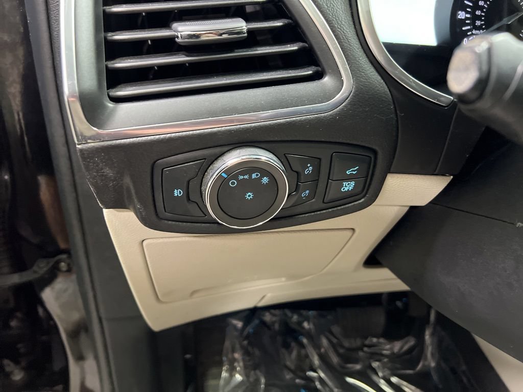Used 2021 Ford Edge Titanium w/ Cargo Accessory Package FWD image 24