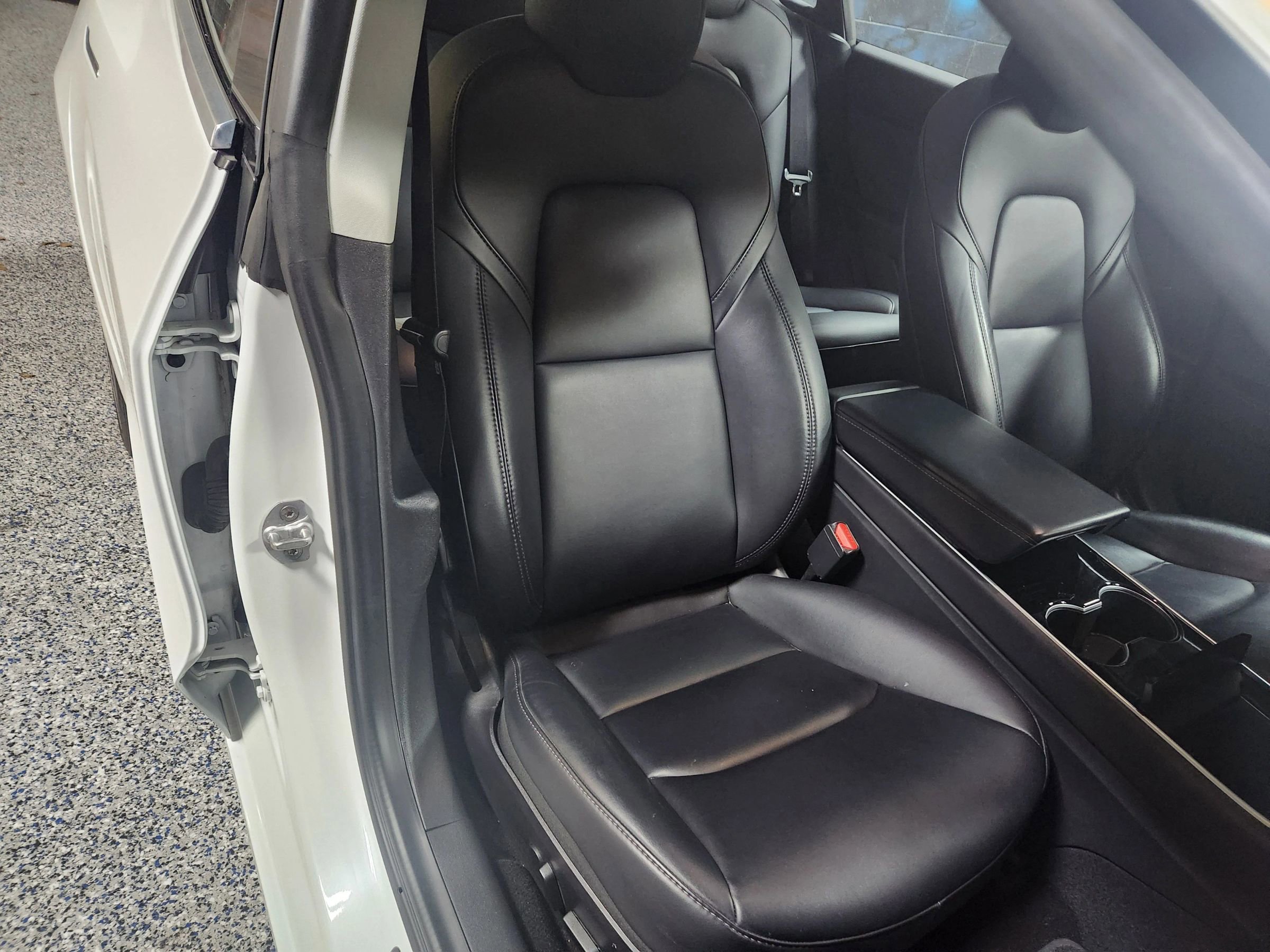 Used 2020 Tesla Model 3 Long Range image 38