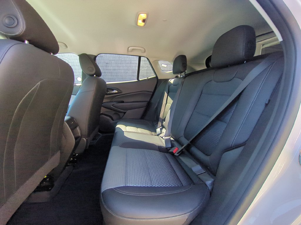 Used 2026 Chevrolet Trax LT FWD image 27