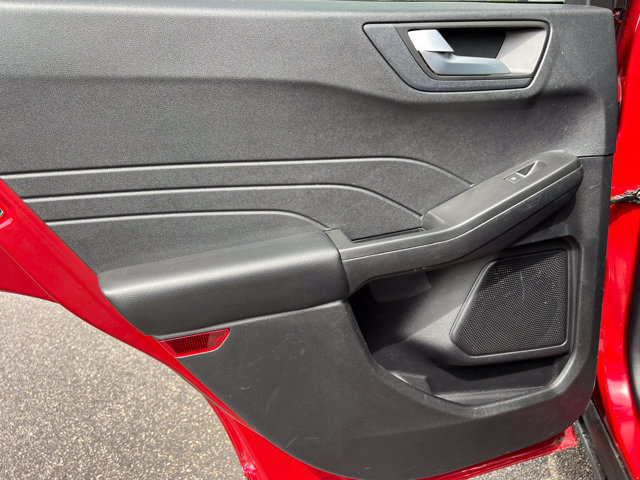 Used 2022 Ford Escape Titanium AWD/4WD image 36