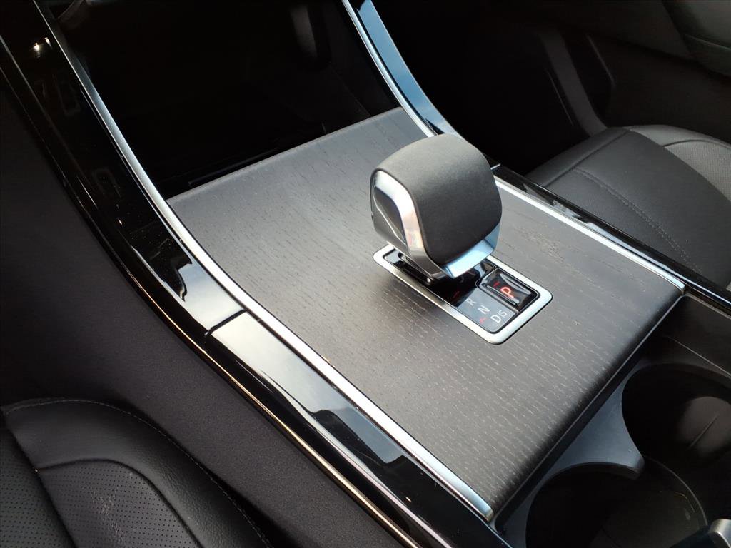 Certified 2026 Land Rover Range Rover Velar S image 12