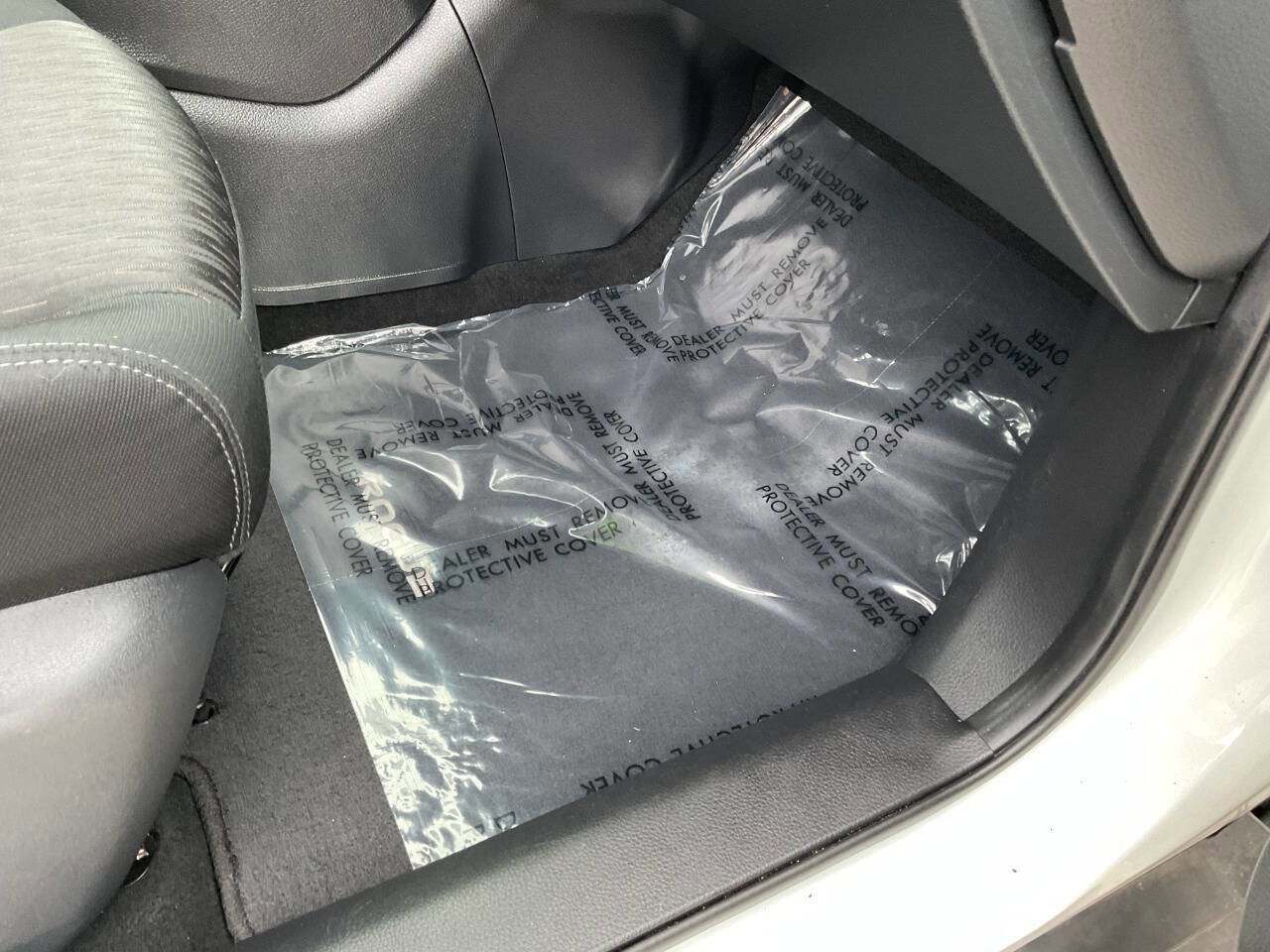 Used 2018 Nissan Rogue SV w/ Premium Package image 42