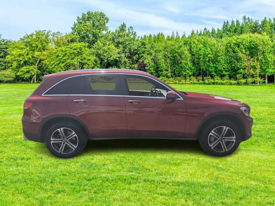 Used 2017 Mercedes-Benz GLC 300 4MATIC image 1