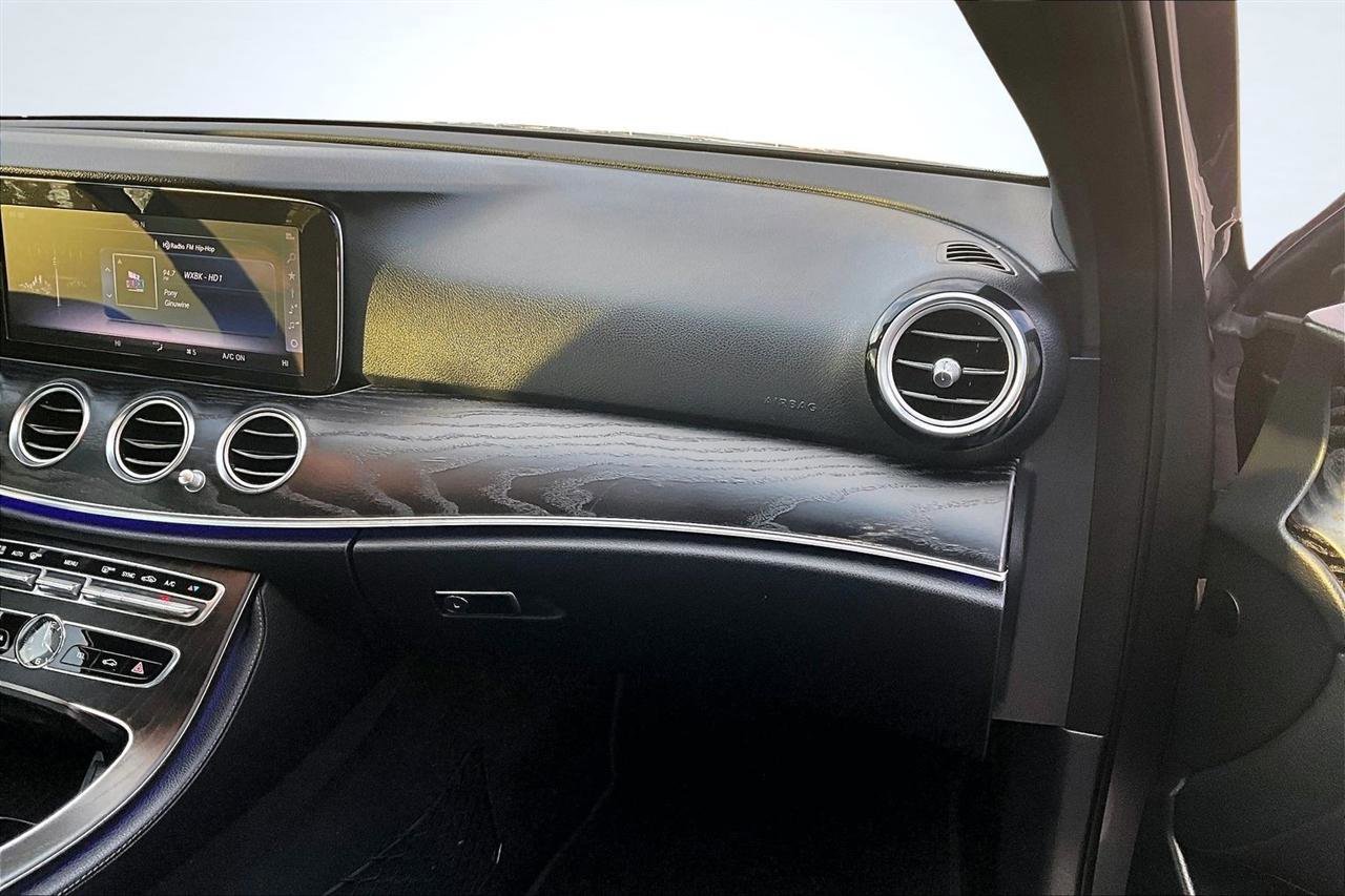 Used 2018 Mercedes-Benz E 300 4MATIC w/ Premium 1 Package image 26