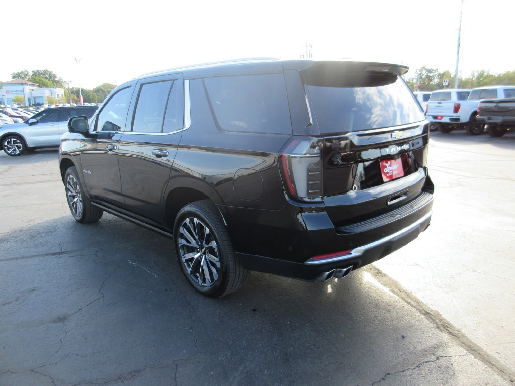 Certified 2025 Chevrolet Tahoe High Country AWD/4WD image 9