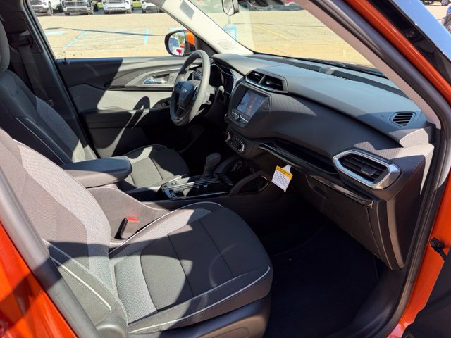 Certified 2022 Chevrolet TrailBlazer LT w/ Driver Confidence Package AWD/4WD image 16