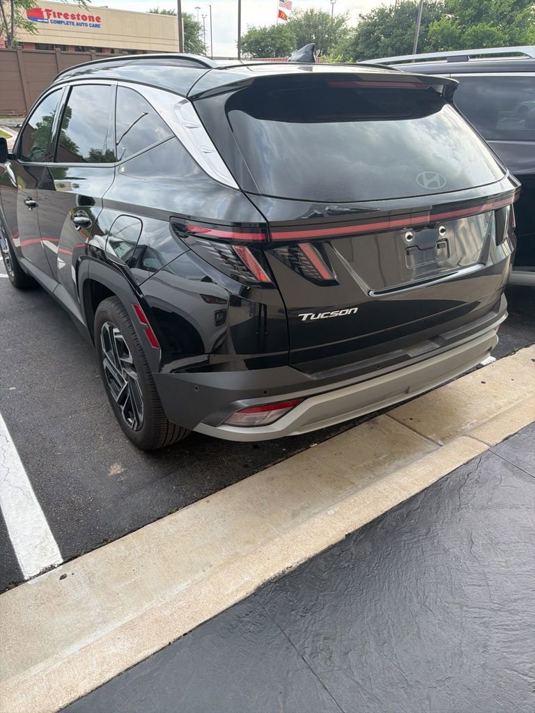 Certified 2025 Hyundai Tucson Limited image 7