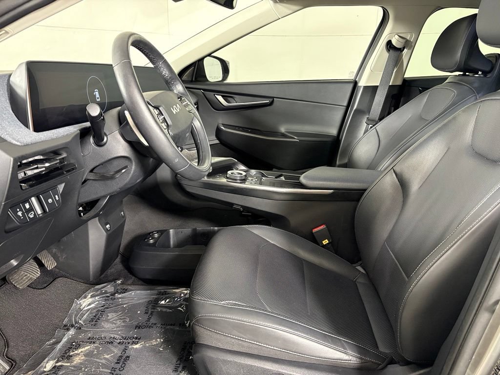 Used 2023 Kia EV6 Wind w/ Wind Technology Package AWD/4WD image 21