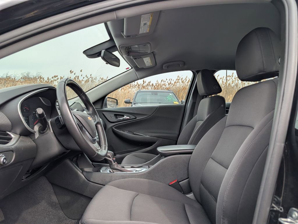 Used 2022 Chevrolet Malibu RS image 9