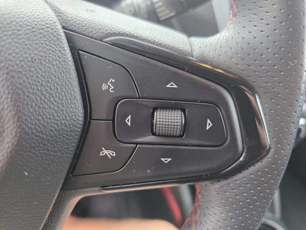 Used 2022 Chevrolet TrailBlazer RS FWD image 23