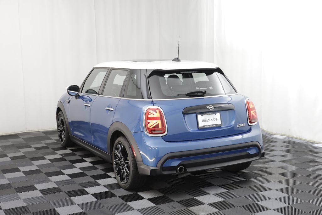 Used 2022 MINI Cooper 4-Door Hardtop FWD image 16