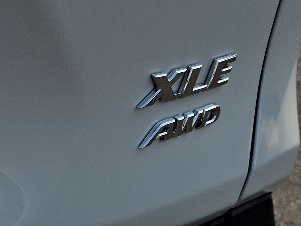 Certified 2025 Toyota RAV4 XLE Premium AWD/4WD image 33