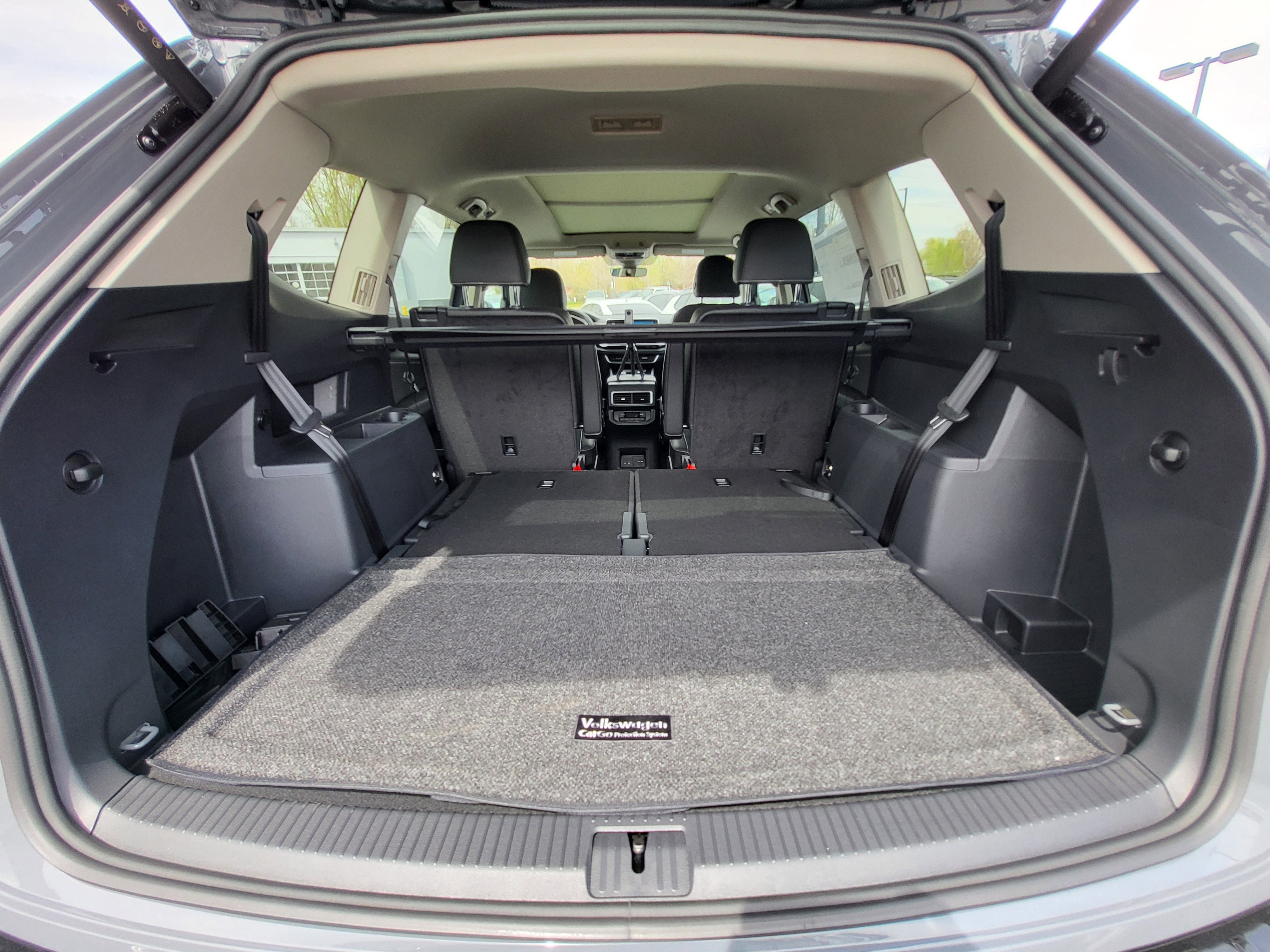 New 2025 Volkswagen Atlas SEL Premium R-Line image 24