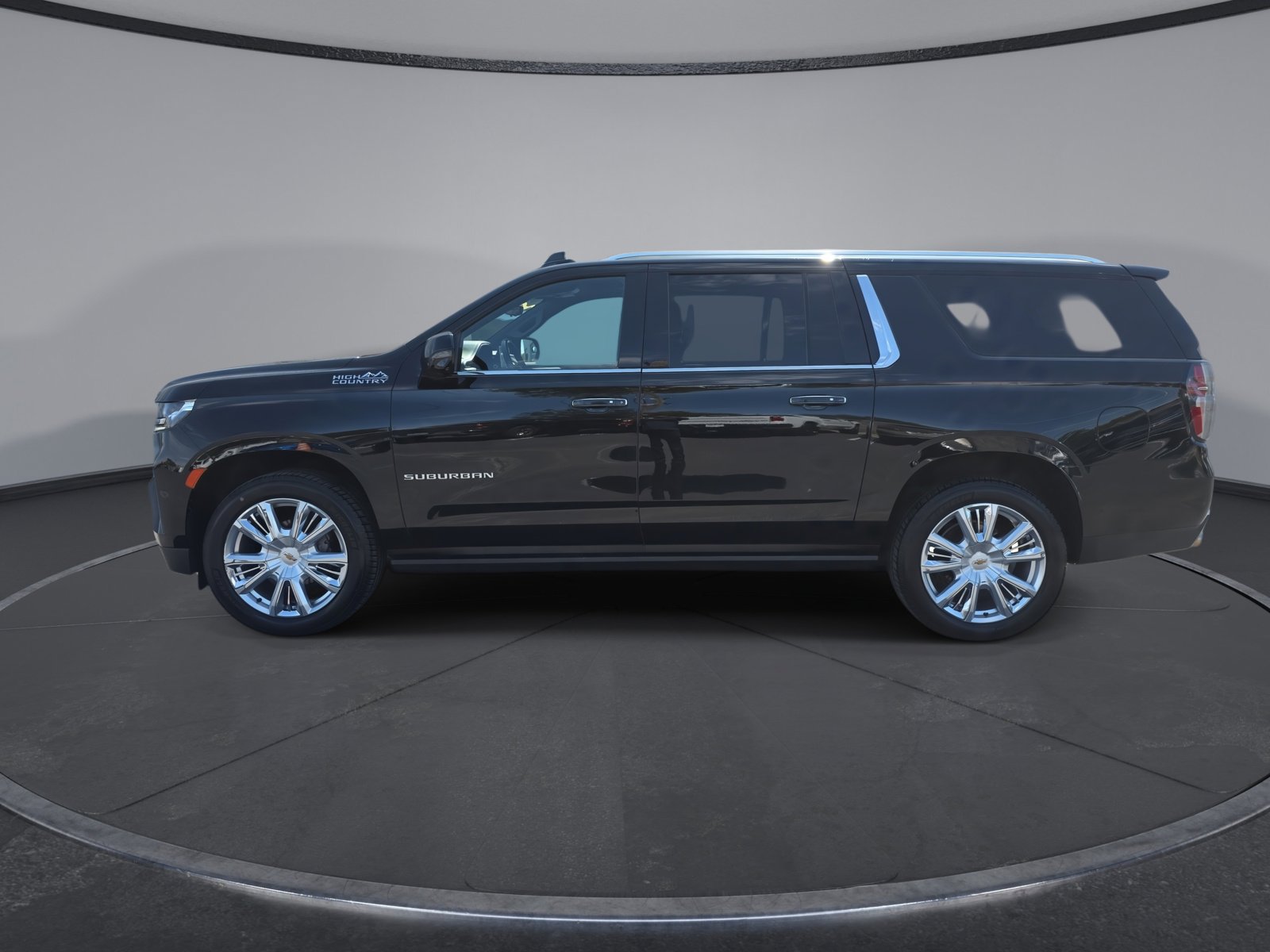 Used 2021 Chevrolet Suburban High Country w/ Premium Package AWD/4WD image 5