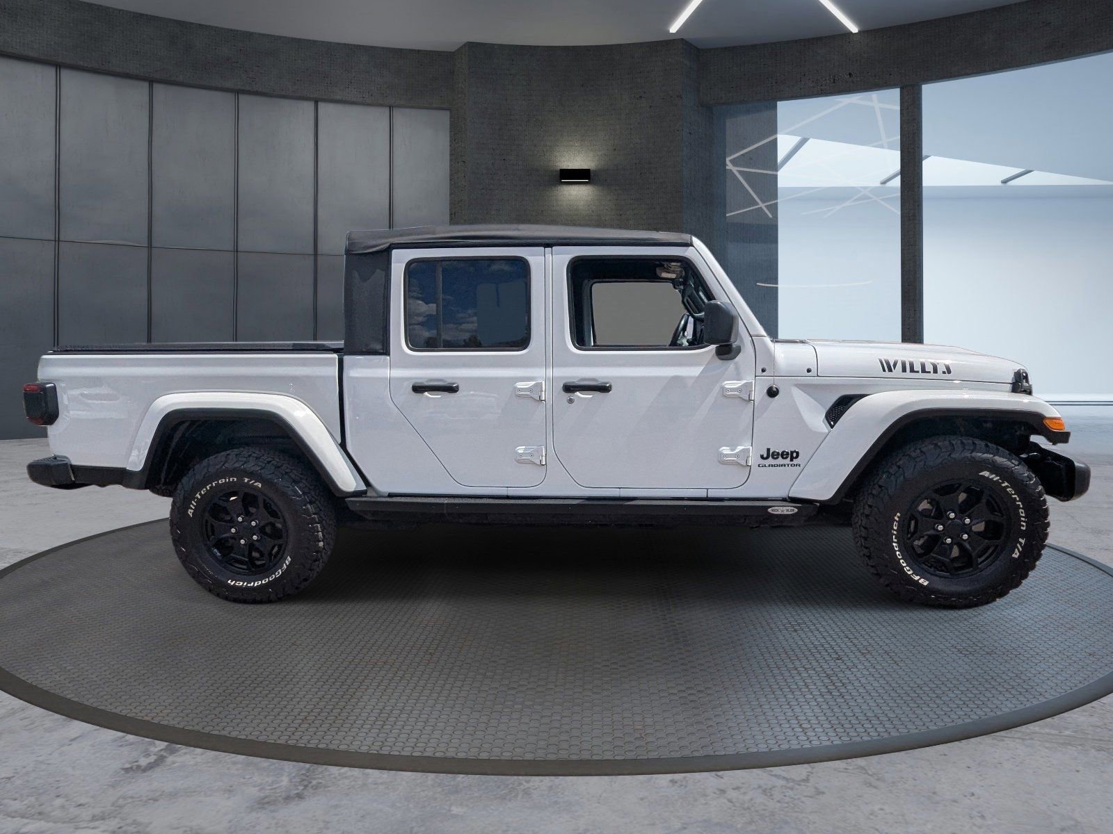 Used 2021 Jeep Gladiator Sport image 7