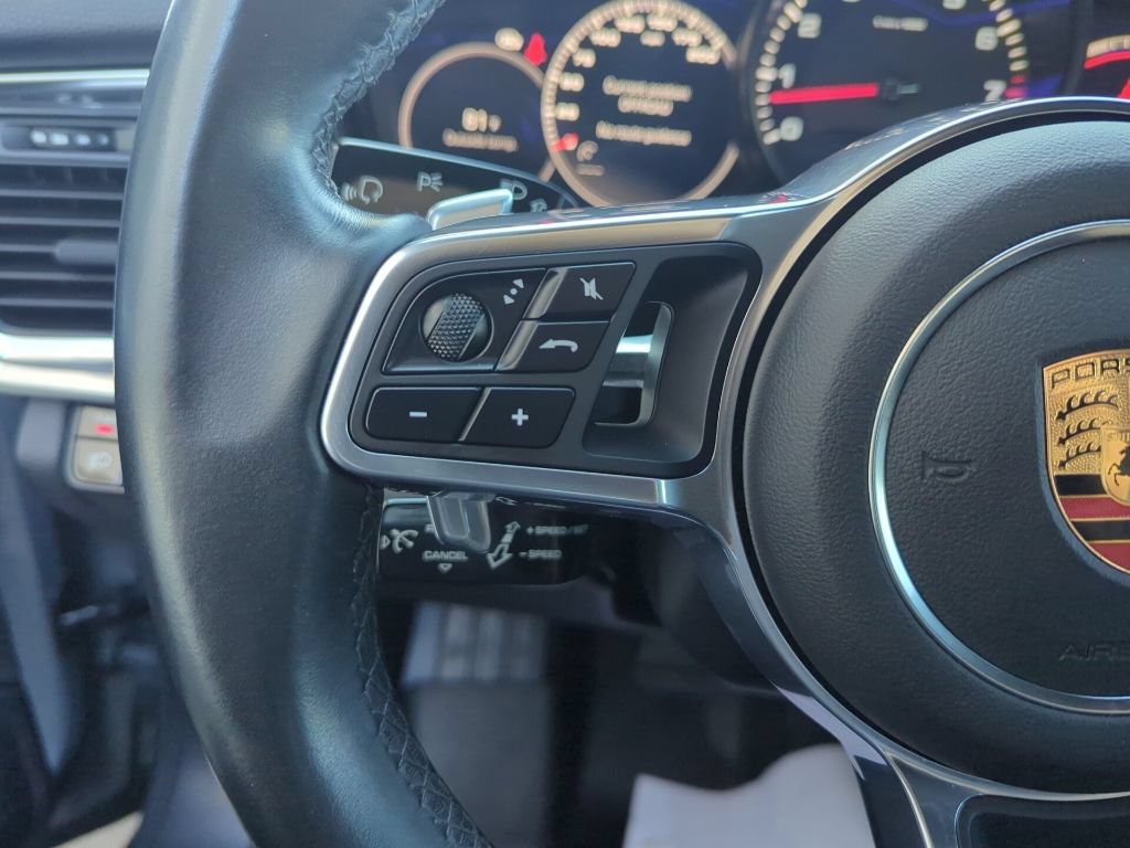 Used 2017 Porsche Panamera 4 AWD/4WD image 20