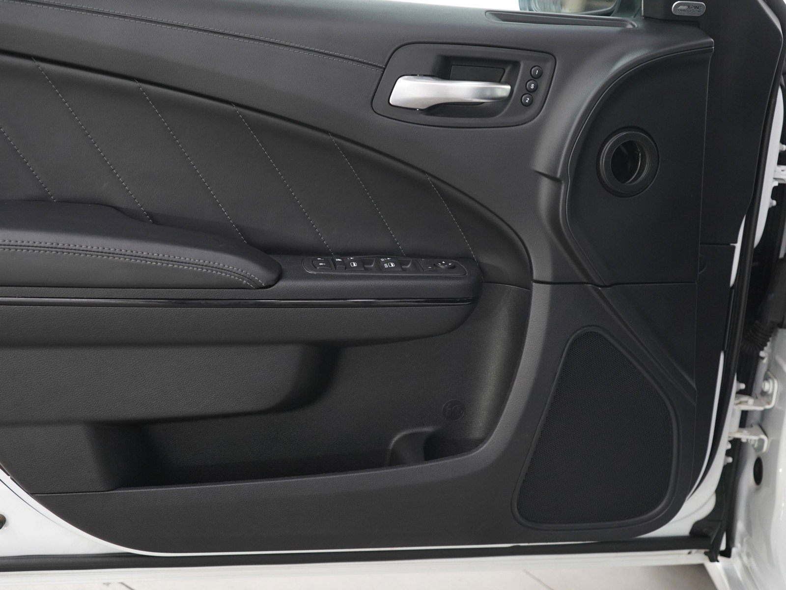 Used 2020 Dodge Charger SXT w/ Plus Group image 16