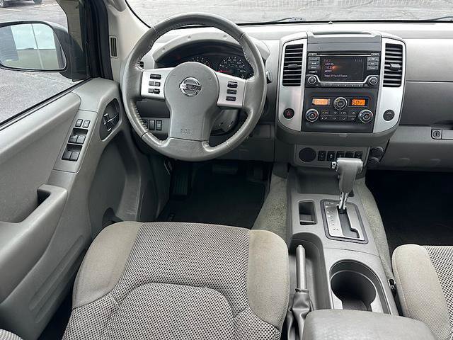 Used 2016 Nissan Frontier SV w/ SV Value Truck Package RWD image 16