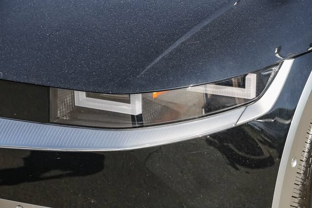 Certified 2024 Hyundai Ioniq 5 Limited RWD image 8