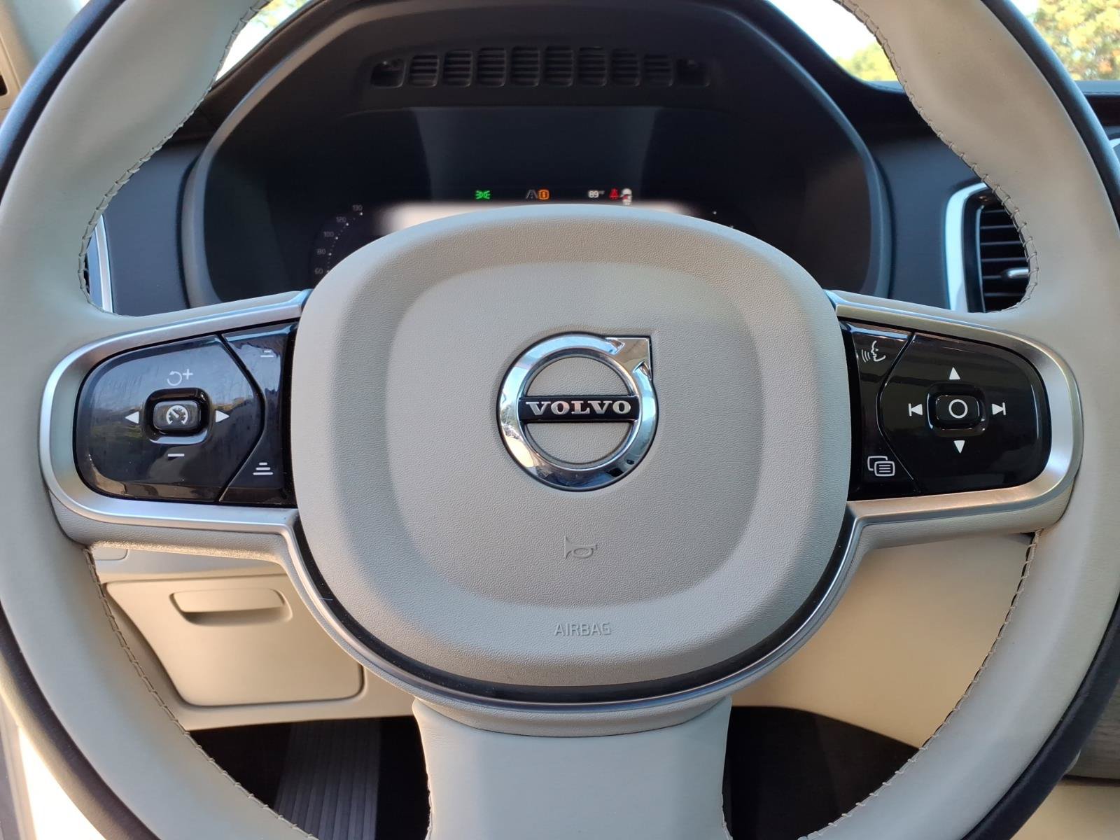 Used 2024 Volvo XC90 T8 Ultimate w/ Protection Package Premier AWD/4WD image 29