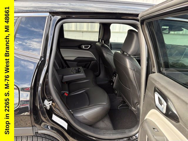 Used 2025 Jeep Compass Limited AWD/4WD image 24