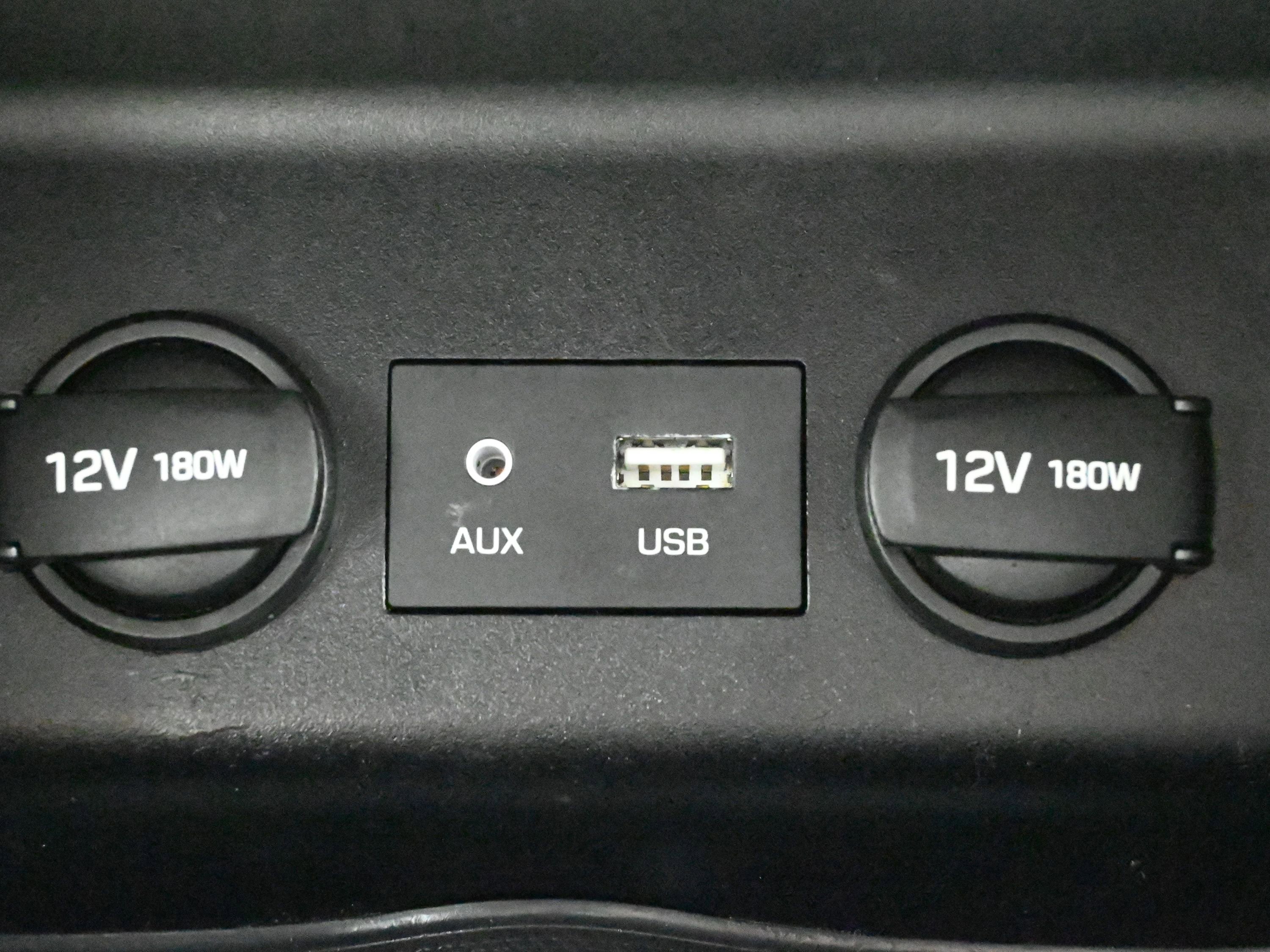 Used 2020 Hyundai Elantra SE image 16