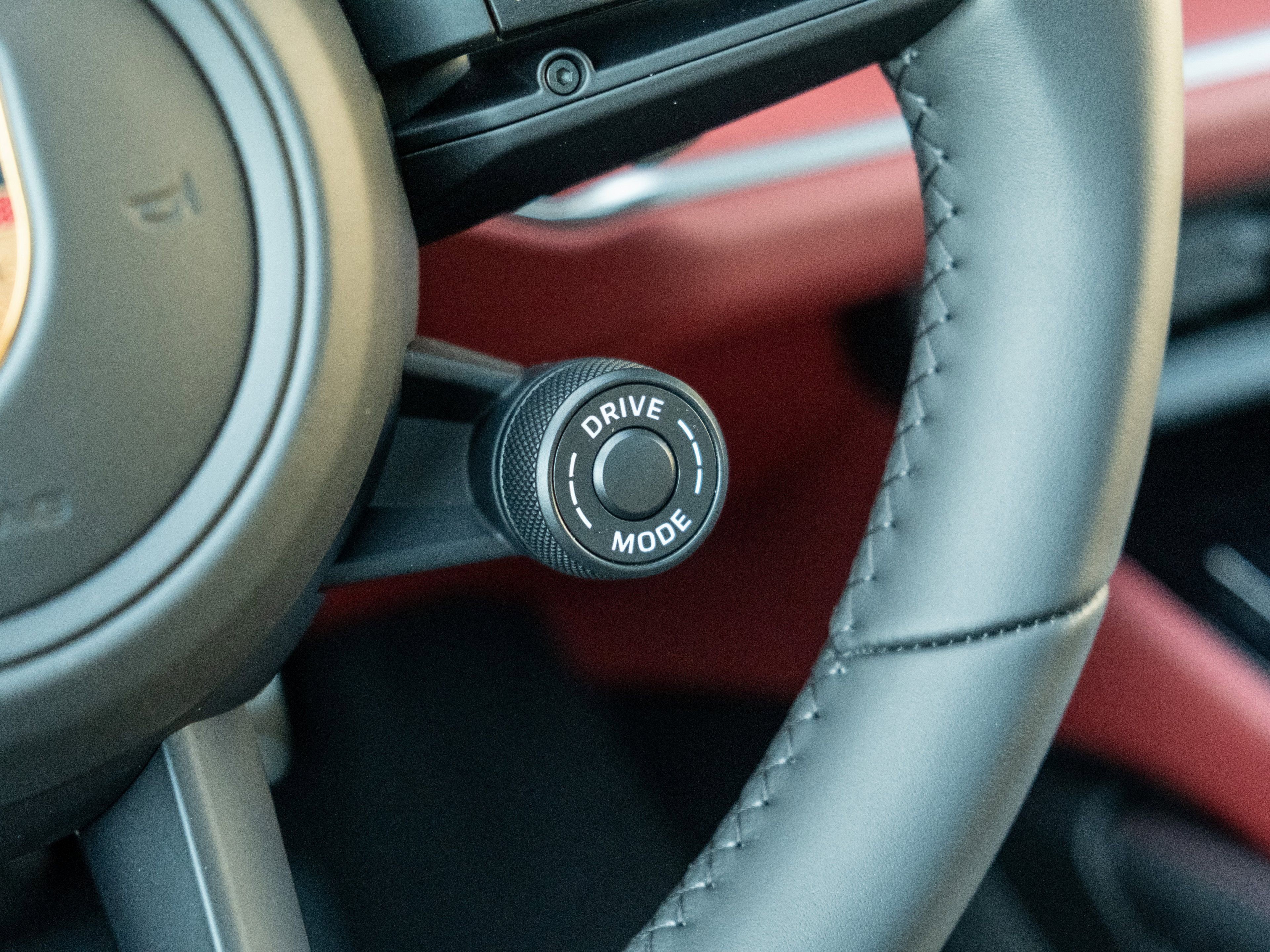 New 2026 Porsche Cayenne GTS image 36