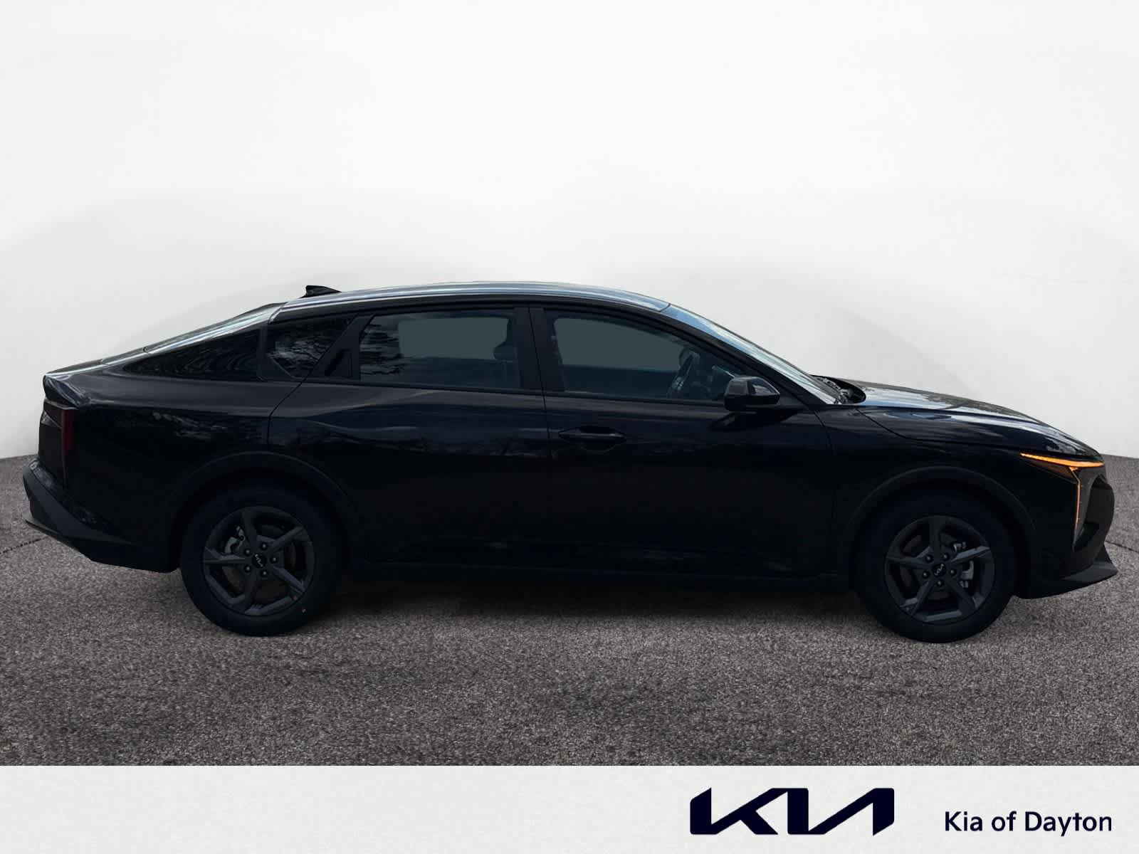 New 2026 Kia K4 LXS FWD image 4
