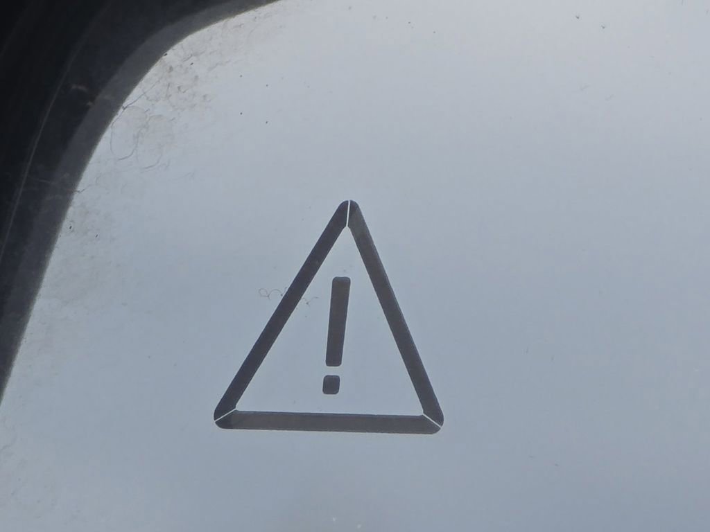 Used 2025 Kia Sportage X-Line w/ Premium Package AWD/4WD image 9