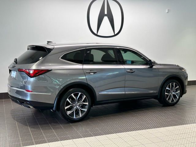 Used 2023 Acura MDX SH-AWD w/ Technology Package image 2