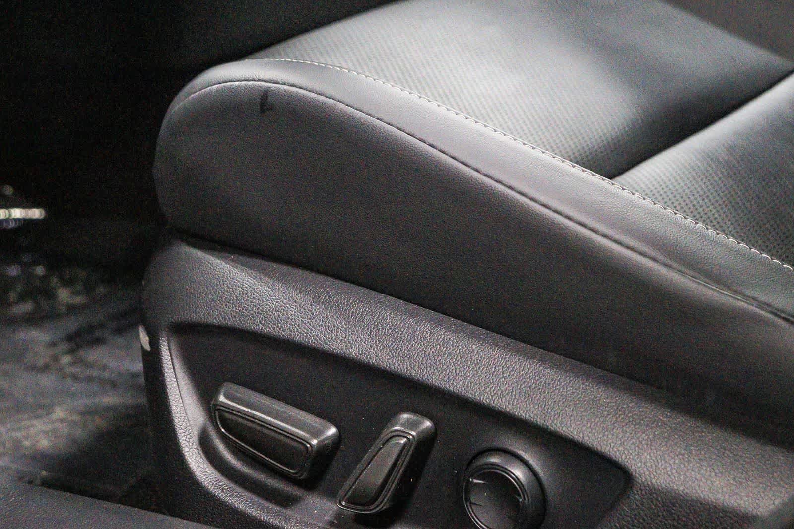 Certified 2026 Toyota Prius XLE FWD image 22