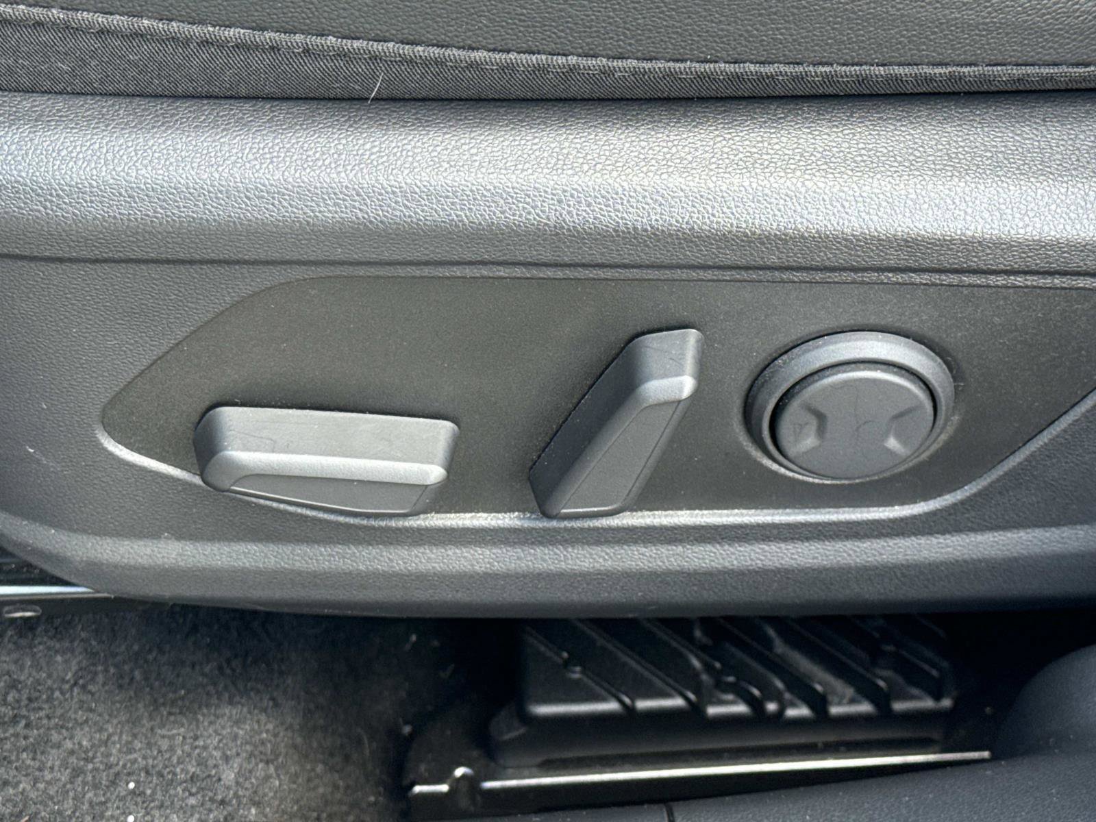 Used 2024 Hyundai Tucson Limited image 16