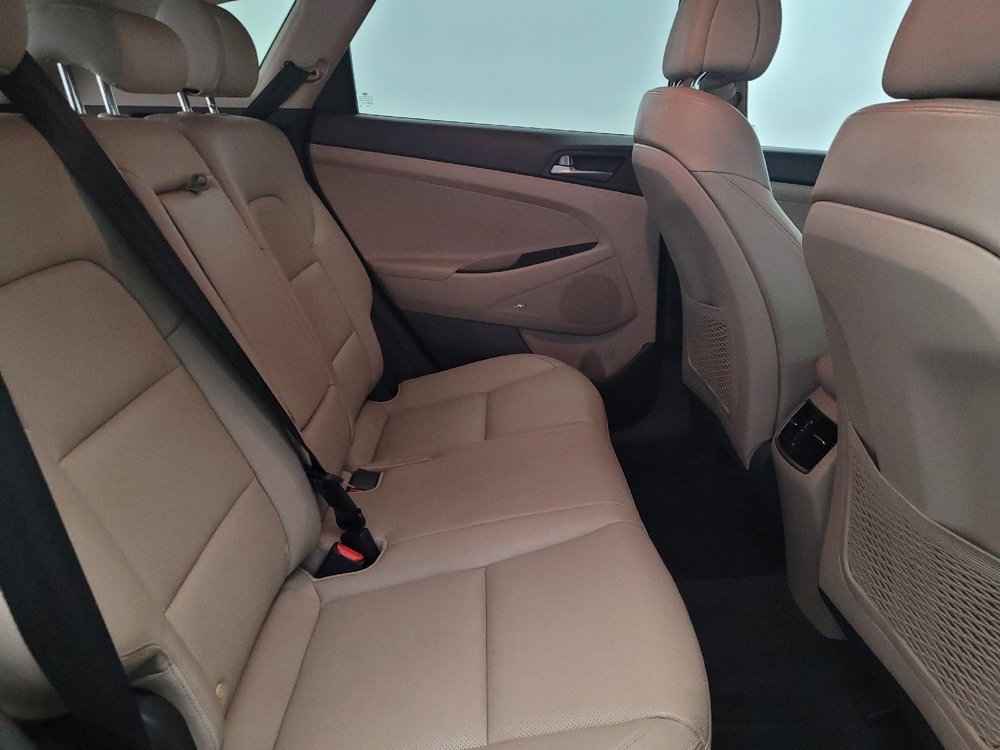 Used 2017 Hyundai Tucson SE Plus w/ Cargo Package image 19
