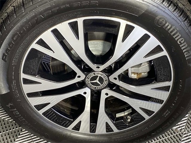 Used 2024 Mercedes-Benz GLB 250 image 27