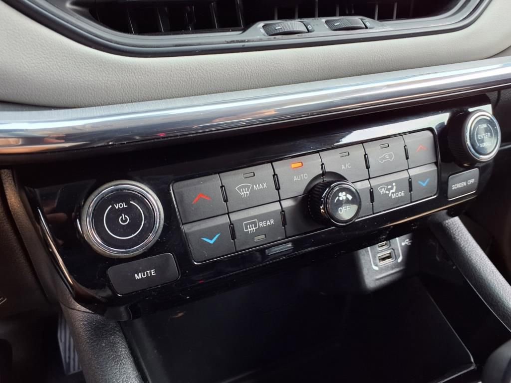 Used 2022 Jeep Compass Limited w/ Sun and Sound Group AWD/4WD image 33