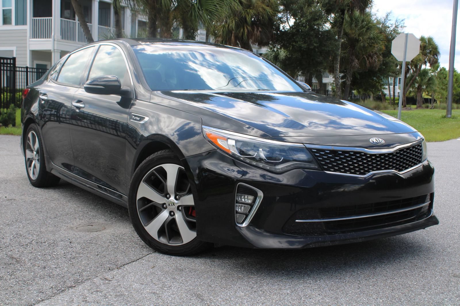 Used 2018 Kia Optima SX w/ Paint Protection Package FWD image 1