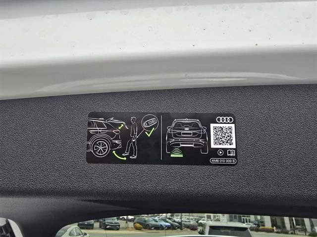 Used 2025 Audi Q5 Premium Plus w/ Premium Plus image 15