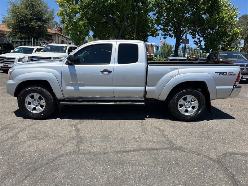 Used 2013 Toyota Tacoma PreRunner w/ TRD Off-Road Pkg RWD image 13