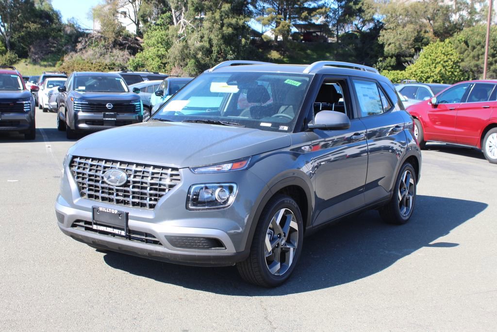 New 2026 Hyundai Venue SEL FWD image 3