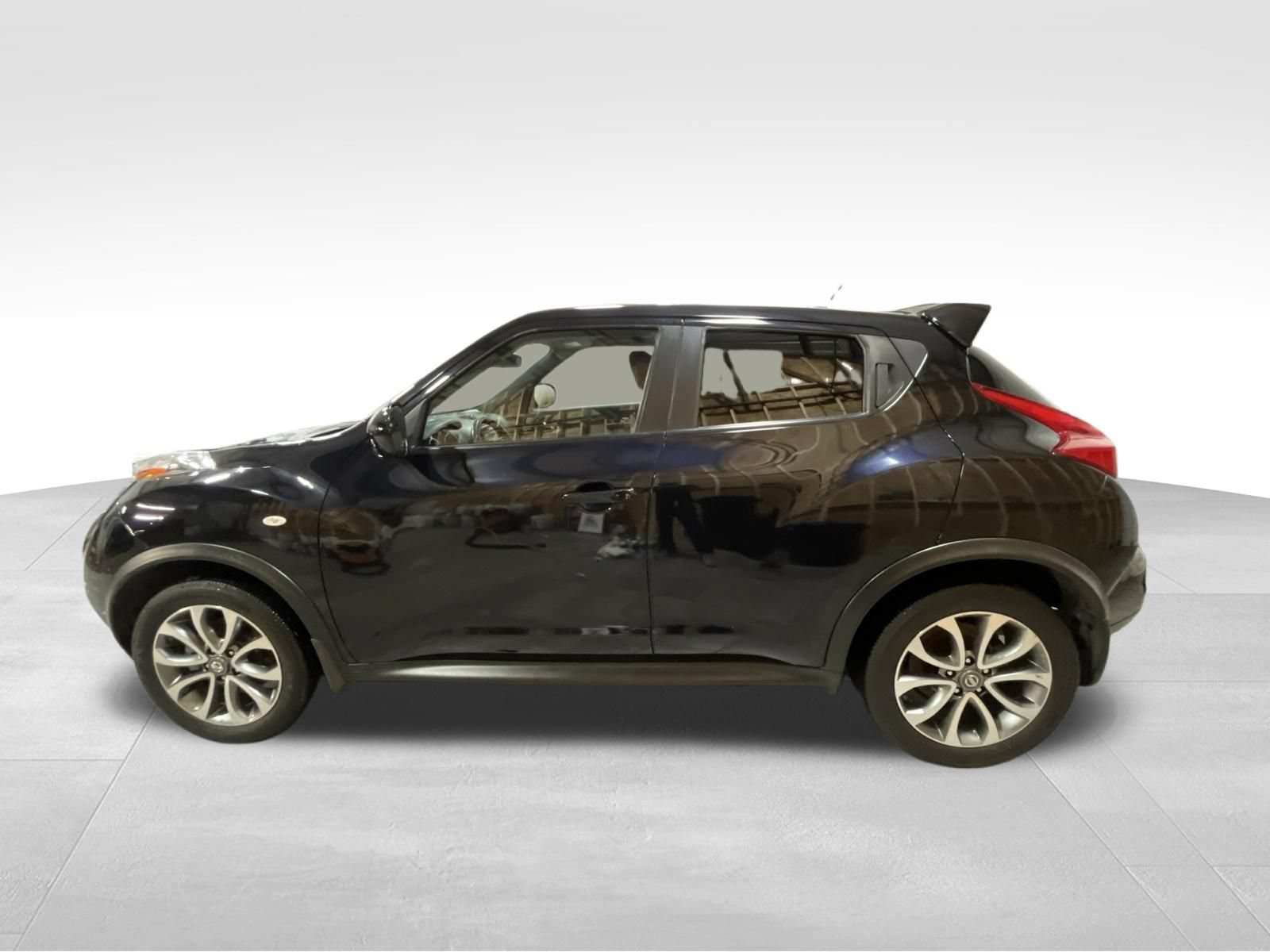Used 2011 Nissan Juke SV w/ Sport Pkg FWD image 8