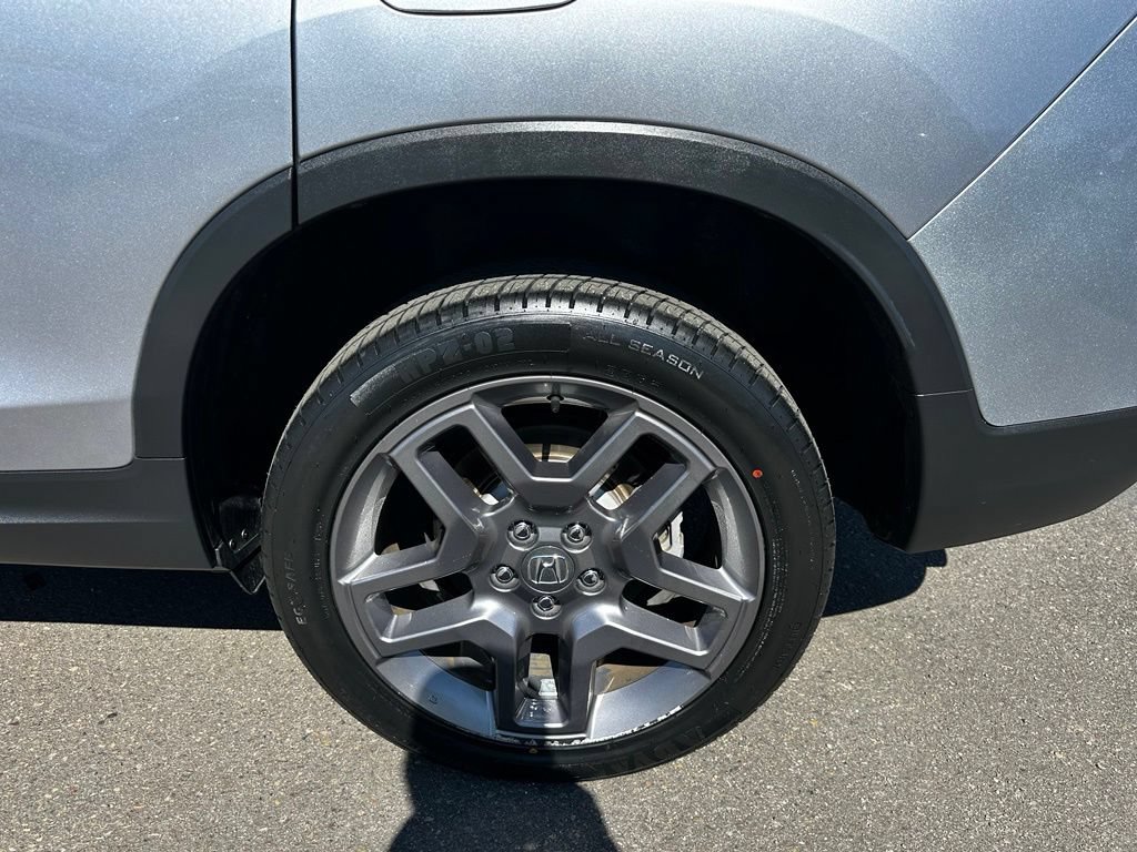 Used 2023 Honda Passport EX-L image 11