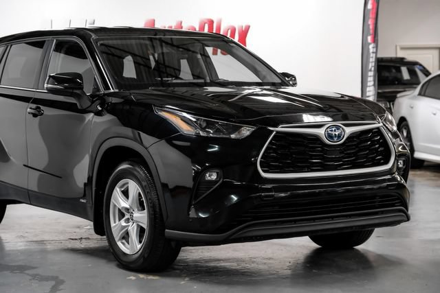 Used 2023 Toyota Highlander LE AWD/4WD image 6