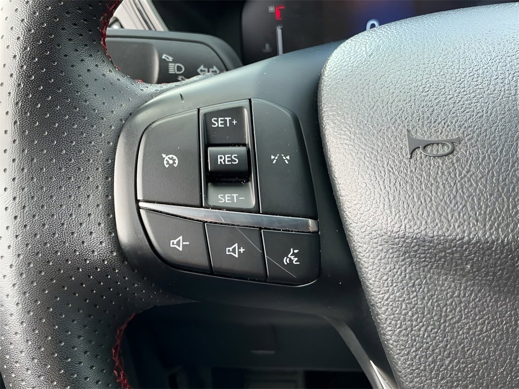 Used 2024 Ford Escape ST-Line w/ Cold Weather Package image 29